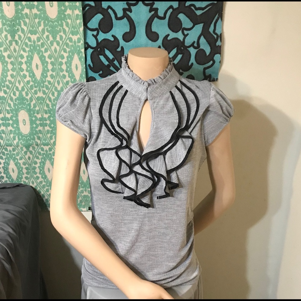 Short Sleeve Ruffle V-Neck - Picture 3 of 3